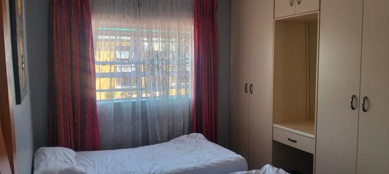 To Let 2 Bedroom Property for Rent in Oakdene Western Cape